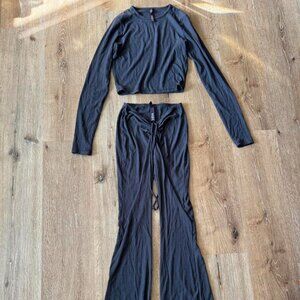 Skims Navy/Gray/Graphite Ribbed Long Sleeve & Flare Pants Set Size XS